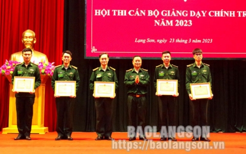 40 thí sinh tham gia hội thi cán bộ giảng dạy chính trị năm 2023