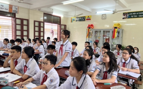 Bộ Gi&aacute;o dục v&agrave; Đ&agrave;o tạo chuẩn bị thẩm định s&aacute;ch gi&aacute;o khoa lớp 5, 9 v&agrave; 12