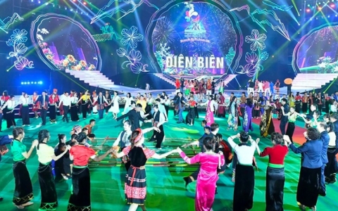 Điện Biên đón mùa hoa hy vọng