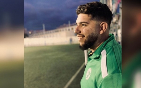 Huấn luyện vi&ecirc;n b&oacute;ng đ&aacute; đầu ti&ecirc;n qua đời v&igrave; Covid-19