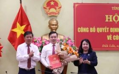 &Ocirc;ng Đỗ Hữu Huy l&agrave;m B&iacute; thư Đảng ủy UBND tỉnh Đắk Lắk