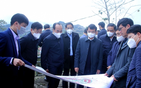 X&acirc;y dựng L&agrave;o Cai l&agrave; v&ugrave;ng động lực ph&aacute;t triển, trung t&acirc;m kết nối v&ugrave;ng v&agrave; cả nước