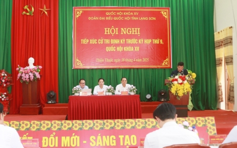 Đoàn đại biểu Quốc hội tỉnh tiếp xúc cử tri tại huyện Bình Gia