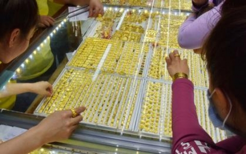 Gi&aacute; v&agrave;ng h&ocirc;m nay, 25-4: Bật tăng trở lại