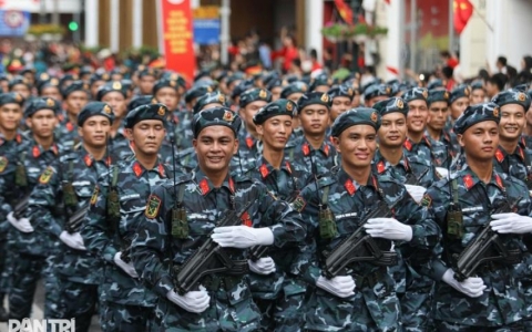 Học ph&iacute; hệ d&acirc;n sự c&aacute;c trường c&ocirc;ng an, qu&acirc;n đội năm 2026