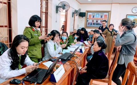 Kiên quyết xử lý sai phạm trong cấp căn cước công dân