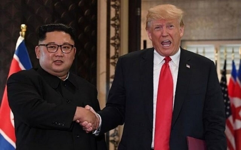 Ông Trump nói "có liên lạc" với ông Kim Jong-un