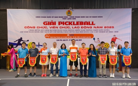 Tr&ecirc;n 300 vận động vi&ecirc;n tham gia giải Pickleball c&ocirc;ng chức, vi&ecirc;n chức, lao động năm 2025