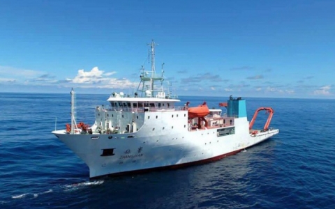 Trung Quốc khoan s&acirc;u xuống Biển Đ&ocirc;ng