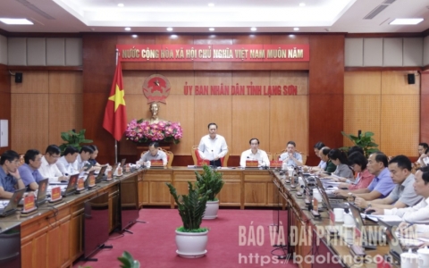 UBND tỉnh họp thường kỳ tháng 4 (phiên thứ nhất): Thảo luận và quyết định 6 nội dung quan trọng