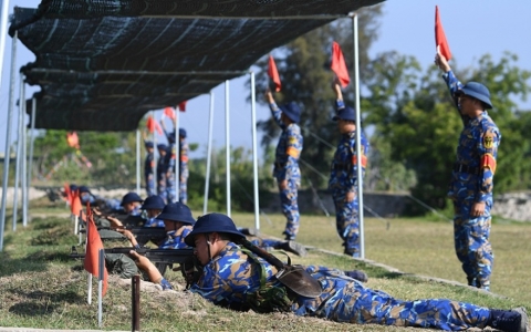 Vượt qua mùa gió chướng