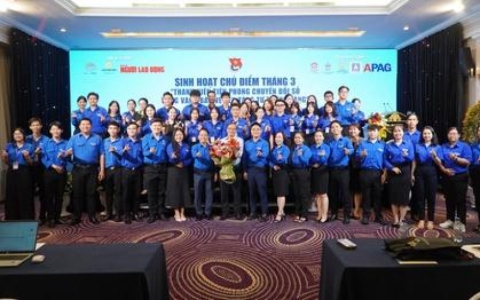 X&Acirc;Y DỰNG ĐẢNG VỮNG MẠNH TRONG KỶ NGUY&Ecirc;N SỐ: L&agrave;m chủ kh&ocirc;ng gian mạng, giữ vững "mặt trận" số