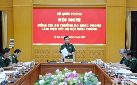 Đại tướng Phan Văn Giang làm việc với Bộ tư lệnh Bộ đội Biên phòng