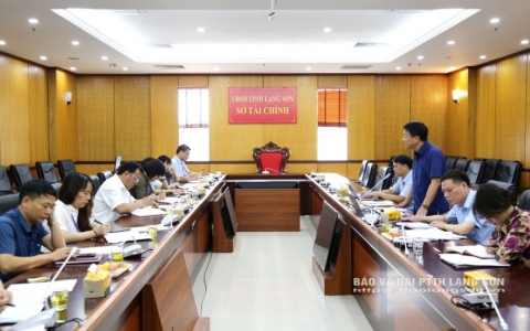 Đoàn công tác của Ban Thường vụ Đảng ủy UBND tỉnh làm việc với Đảng ủy Sở Tài chính