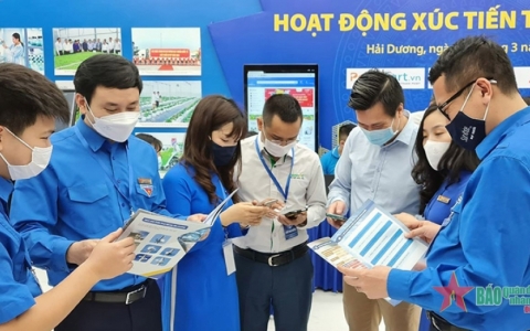 Khởi nghiệp c&ugrave;ng chuyển đổi số