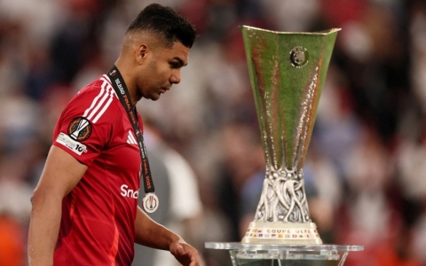 Man Utd rơi xuống vực sâu, xác lập cột mốc vô cùng tệ hại