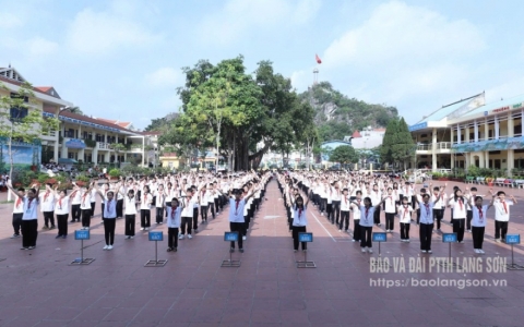Nâng bước măng non