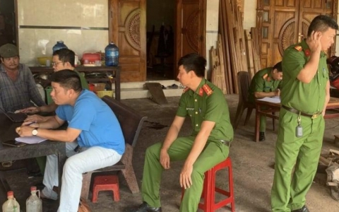 Nghi vấn người đ&agrave;n &ocirc;ng d&ugrave;ng dao tự s&aacute;t do bị lừa tiền qua mạng ở tỉnh L&acirc;m Đồng