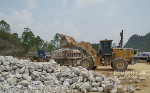 Siết chặt quản l&yacute; khai th&aacute;c kho&aacute;ng sản