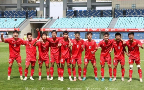 Thi đấu quả cảm dưới nắng nóng, U16 Việt Nam đánh bại Saudi Arabia