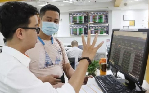 Thị trường chứng kho&aacute;n tốt l&ecirc;n từng ng&agrave;y