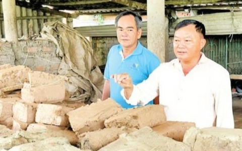 Thiếu nguy&ecirc;n liệu, nhiều l&ograve; gốm ở Vĩnh Long gi&aacute;n đoạn sản xuất