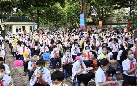 Đề xuất miễn học phí cho học sinh trung học cơ sở từ năm học 2022-2023