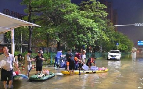 Nhiều nước chống chọi thời tiết cực đoan