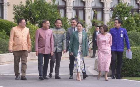 NÓNG: Thủ tướng Thái Lan Paetongtarn Shinawatra bị đình chỉ chức vụ