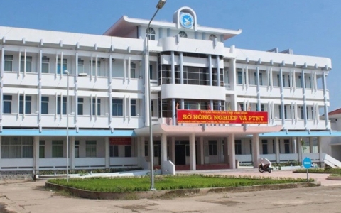 Vụ Ph&oacute; gi&aacute;m đốc đ&ograve;i nhuận b&uacute;t: Nhũng nhiễu, cản trở hoạt động của b&aacute;o ch&iacute;!