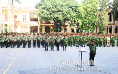 C&ocirc;ng an tỉnh: Ph&aacute;t động phong tr&agrave;o thi đua học tập gương dũng cảm, hy sinh của ba chiến sĩ C&ocirc;ng an Nh&acirc;n d&acirc;n trong thực hiện nhiệm vụ