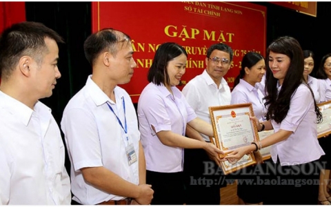 Ngành tài chính: Đoàn kết, đổi mới, đáp ứng yêu cầu,nhiệm vụ trong tình hình mới