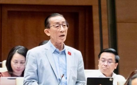 &Ocirc;ng Trần Ho&agrave;ng Ng&acirc;n: Nghi&ecirc;m t&uacute;c r&uacute;t kinh nghiệm với sự cố Ng&acirc;n h&agrave;ng SCB v&agrave; khủng hoảng thị trường tr&aacute;i phiếu năm 2022