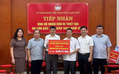 Đài PT&TH Lạng Sơn ủng hộ Nhân dân bị thiệt hại do bão