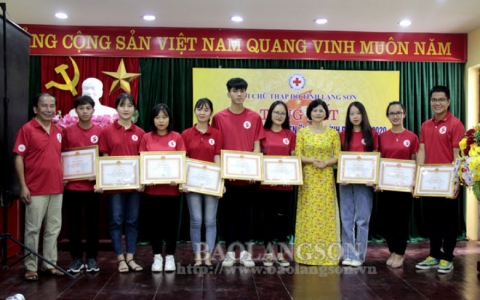 Tổng kết công tác tình nguyện viên “Hành trình đỏ” năm 2020