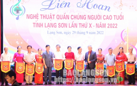 Trên 200 nghệ nhân, diễn viên tham dự Liên hoan nghệ thuật quần chúng người cao tuổi tỉnh lần thứ X năm 2022