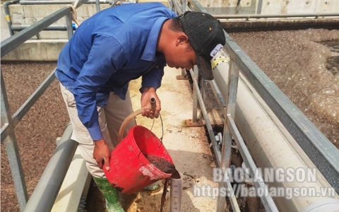 Văn Quan: Đảm bảo vệ sinh môi trường trong chăn nuôi