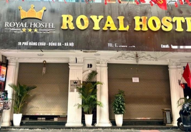 Vụ khách sạn từ chối khách lúc 2h: Đình chỉ nhân viên, rà lại quy trình