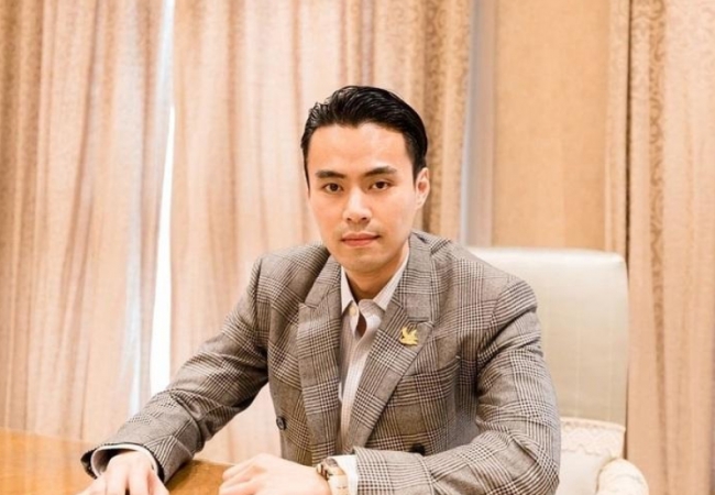 Con trai chủ tịch T&acirc;n Ho&agrave;ng Minh r&oacute;t h&agrave;ng trăm tỷ v&agrave;o c&ocirc;ng ty chứng kho&aacute;n?