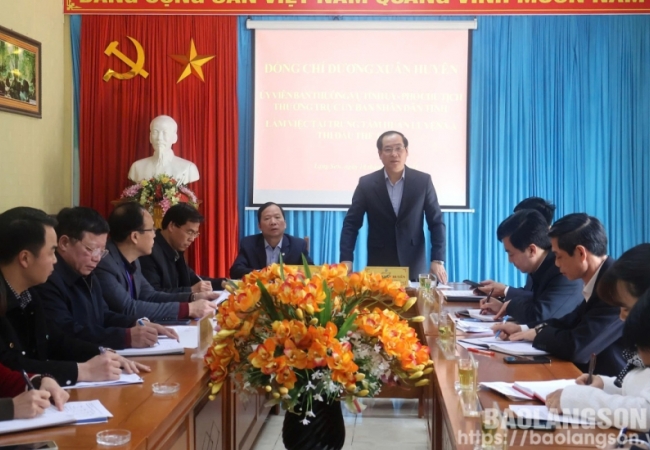 Lãnh đạo UBND tỉnh làm việc với Trung tâm Huấn luyện và Thi đấu thể thao tỉnh