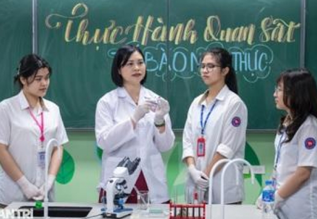 Gi&aacute;o vi&ecirc;n dạy phổ th&ocirc;ng bắt buộc phải c&oacute; chứng chỉ chuẩn nghề nghiệp mới