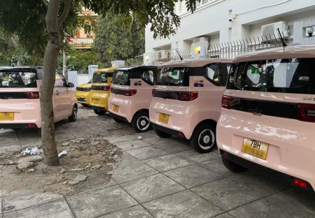 Ô tô điện giá rẻ được sử dụng làm taxi ở Phú Yên, thực dụng hay không?