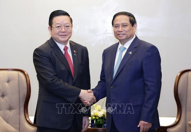 Thủ tướng trao đổi với Tổng thư ký ASEAN về Myanmar và Biển Đông