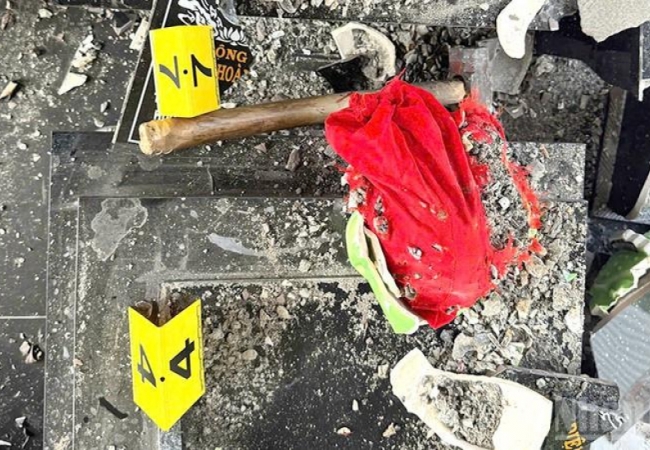 Đồng Th&aacute;p: Đập ph&aacute; 6 hũ cốt gia đ&igrave;nh người t&igrave;nh v&igrave; ghen