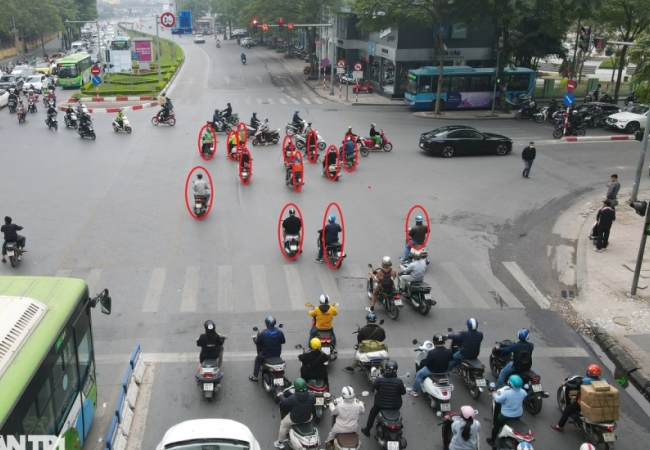 Dừng chờ quá vạch cũng bị phạt 18-20 triệu đồng như vượt đèn đỏ?