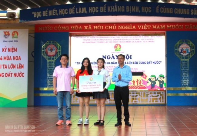 Gần 1.000 học sinh tham gia ngày hội “Tự hào truyền thống 84 năm Đội ta lớn lên cùng đất nước”