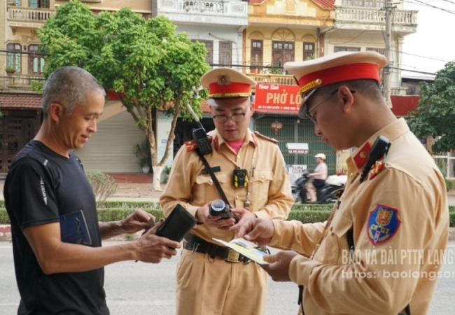 Làm theo Bác bằng hành động cụ thể