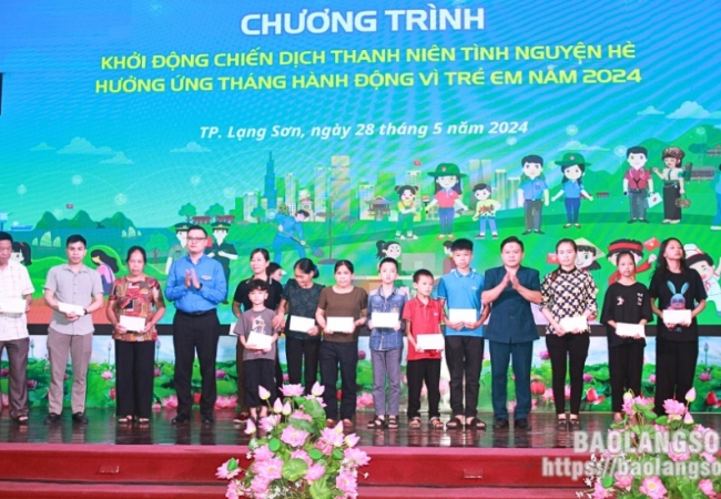 Thành phố Lạng Sơn: Khởi động Chiến dịch thanh niên tình nguyện hè và hưởng ứng Tháng hành động vì trẻ em