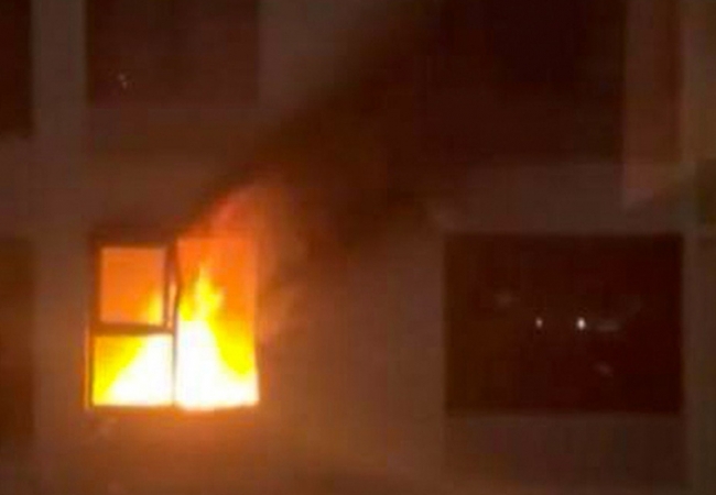Cháy căn hộ chung cư ở TPHCM, nhiều người hốt hoảng tháo chạy