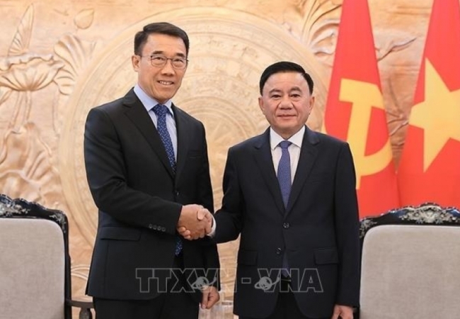 Tăng cường quan hệ đoàn kết đặc biệt giữa Việt Nam và Lào